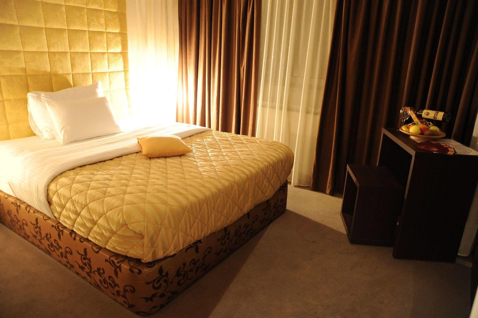 Hotel Merona Сараево Экстерьер фото