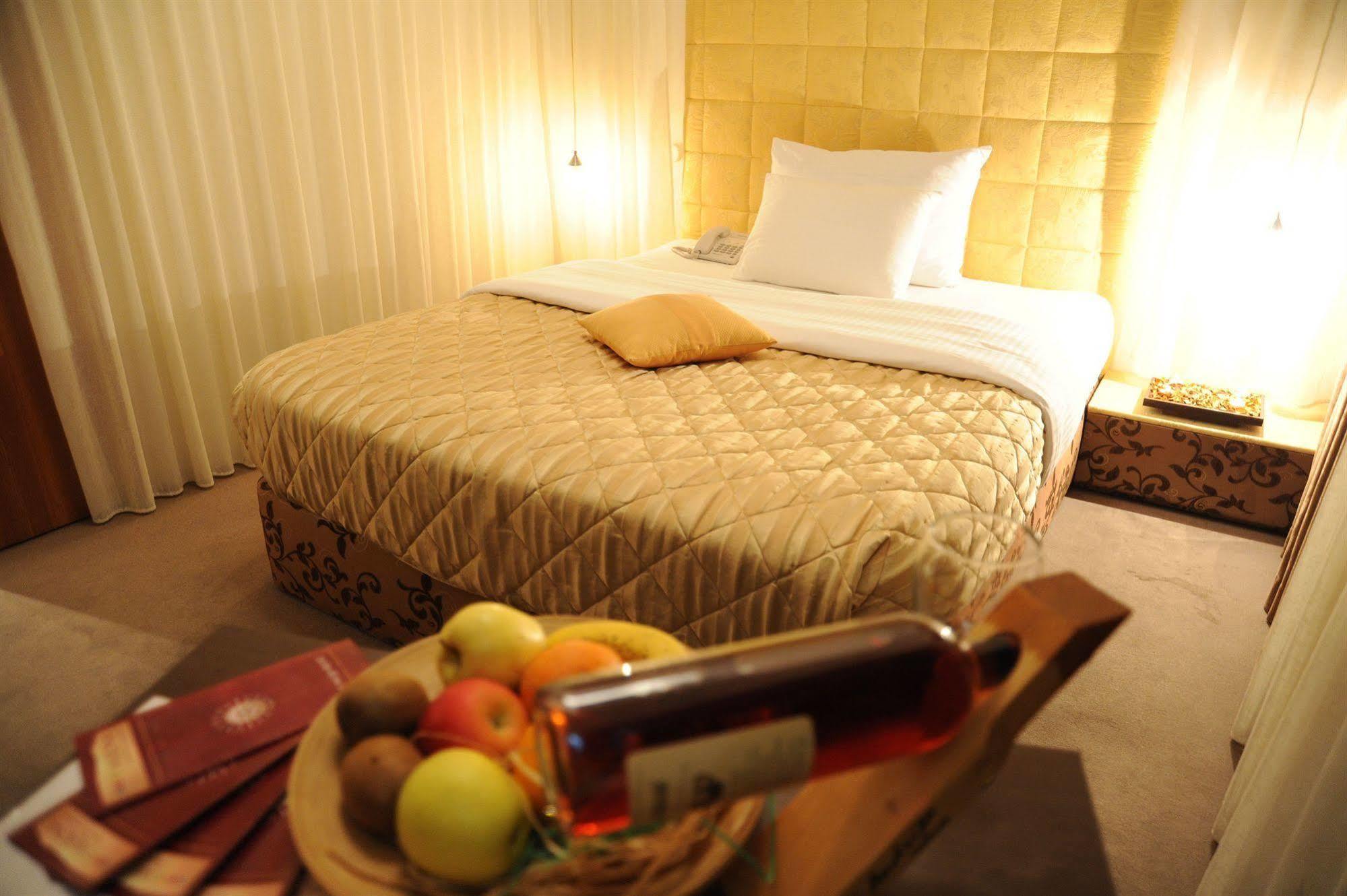 Hotel Merona Сараево Экстерьер фото